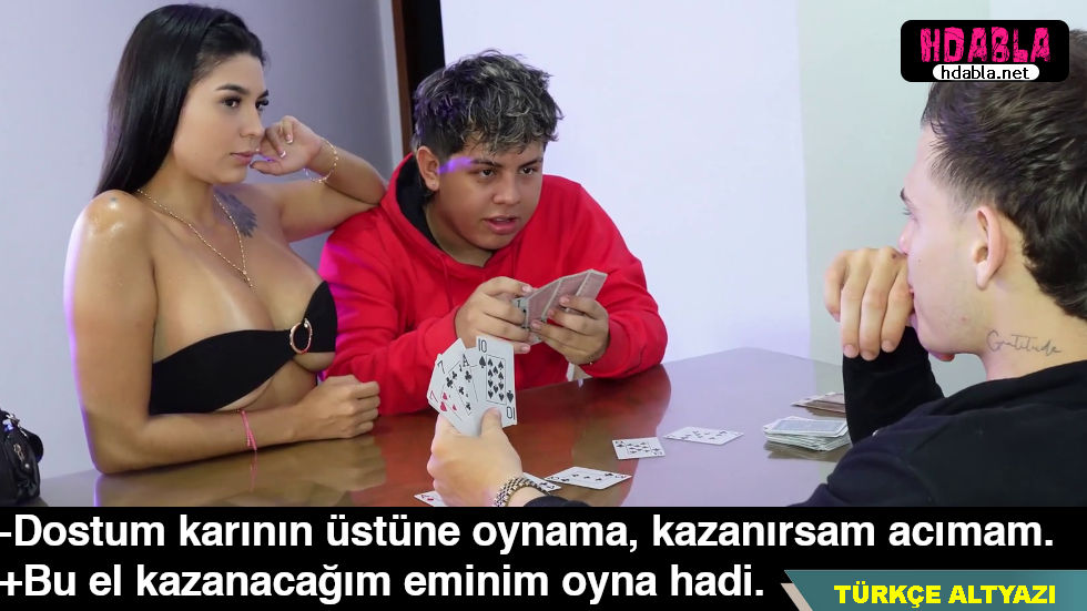 Arkadaşıyla kart oyunu oynarken parası bitti Karısını ortaya koydu